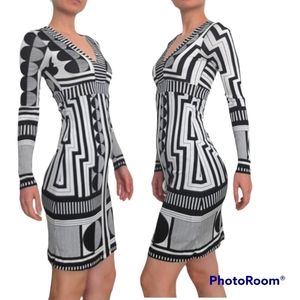 Custo Barcelona Geometric Retro Black and White Print Knit mini dress. Size 0